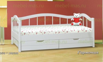 Кровать Аделина из массива дерева